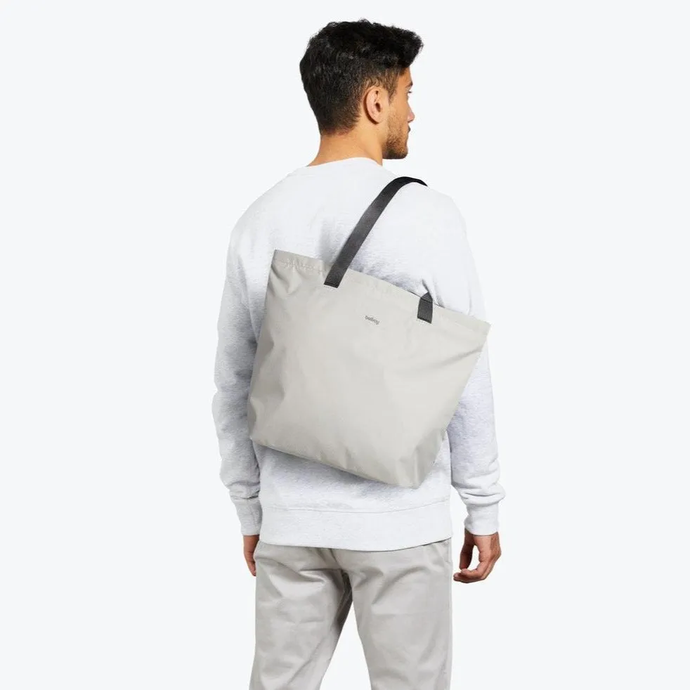 Bellroy Lite Tote | Flexible Lightweight Zip Tote Bag
